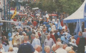 Buntes treiben auf dem Leuchtturmfest